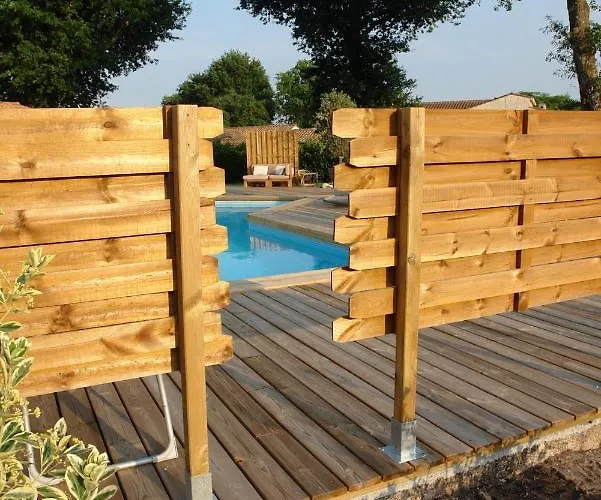 Domaine De L'espiguette Bed & Breakfast *