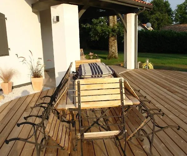 Domaine De L'espiguette Bed & Breakfast Biganos