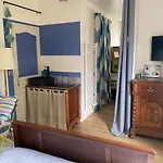 Domaine De L'espiguette Bed and breakfast *